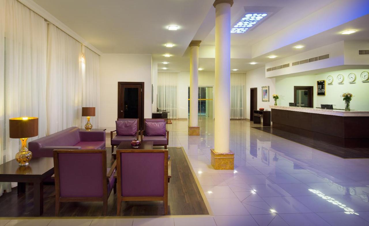 City Hotel Duqm Exteriör bild