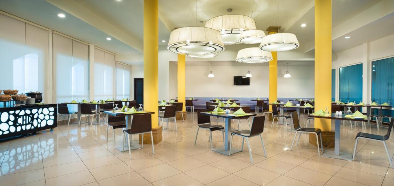 City Hotel Duqm Exteriör bild