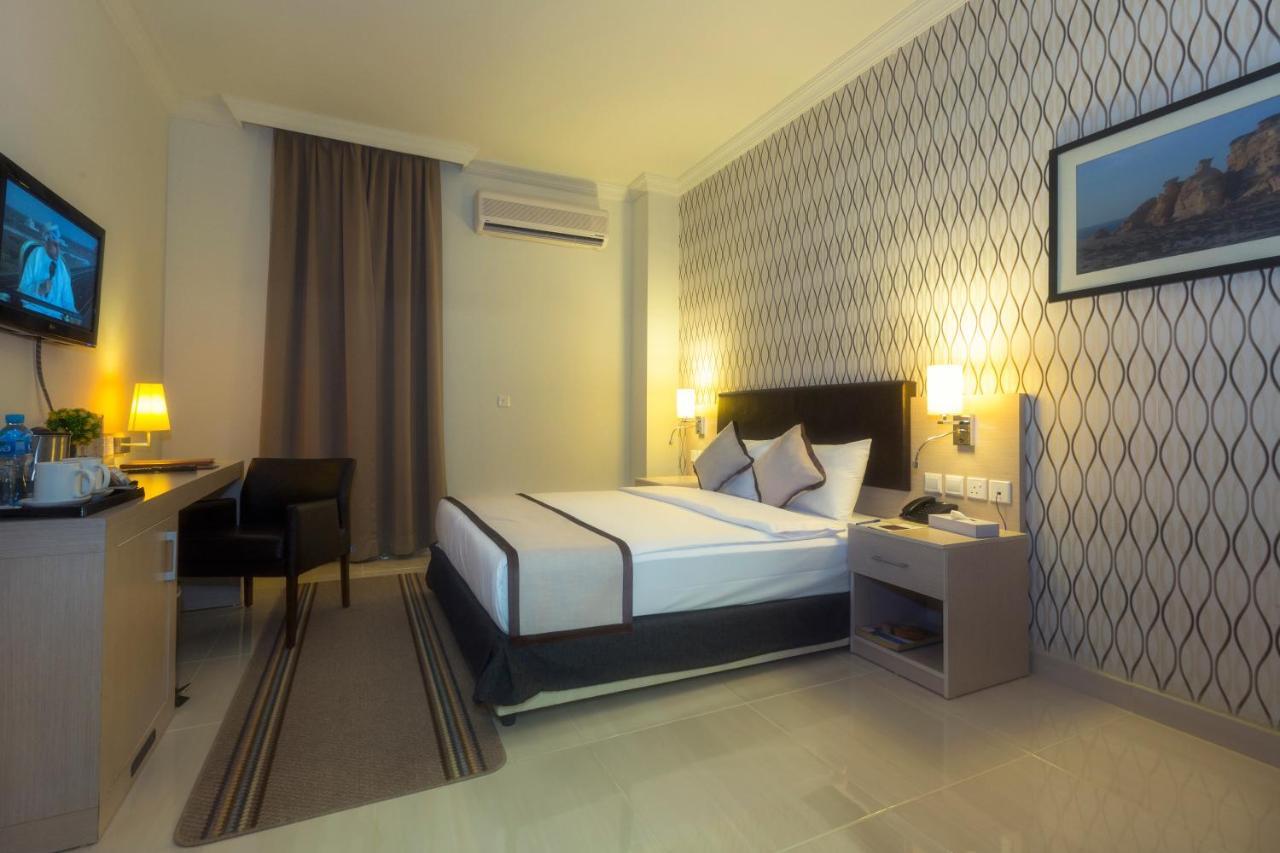 City Hotel Duqm Exteriör bild