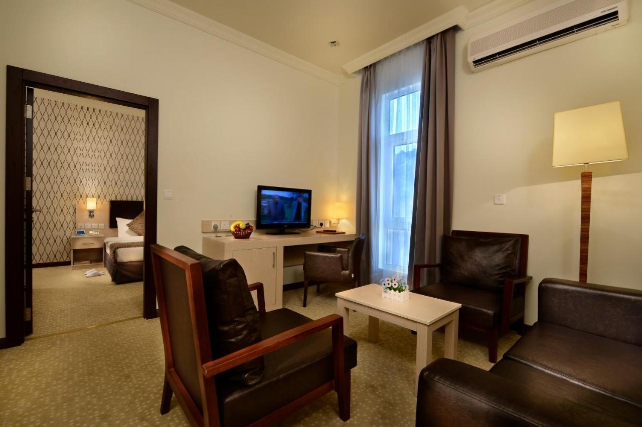 City Hotel Duqm Exteriör bild