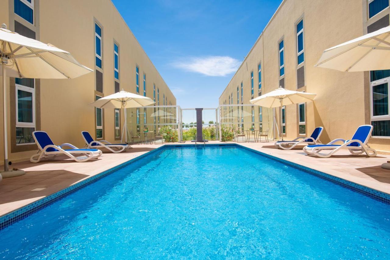 City Hotel Duqm Exteriör bild